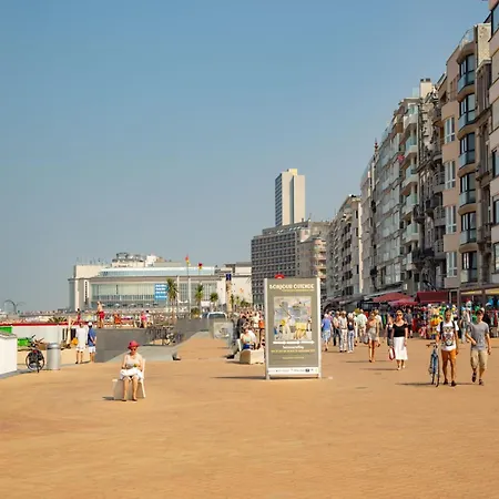 Splendid With Serene View Apartament